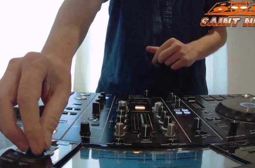  Saint Niko #TechHouse to #Techno #togetherathome #ensemblealamaison #stayathome #stayhomechallenge
