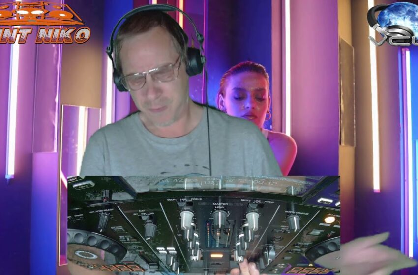  Saint Niko #Techno & #Acid Clubbers Mix